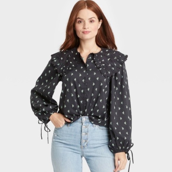 Universal Thread Balloon Long Sleeve Button-Down Shirt - Picture 1 of 4